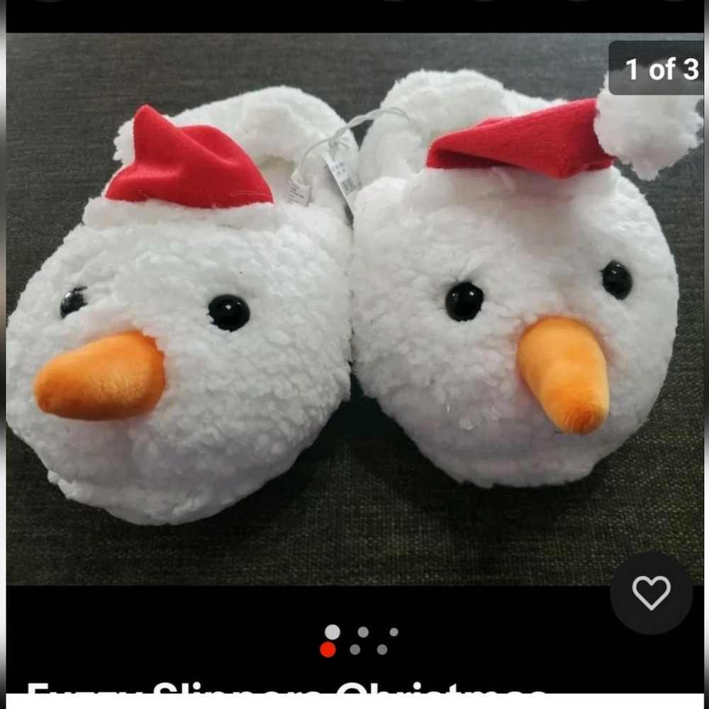NWT Aerie Snowman w/ Santa Hat Fuzzy Slippers